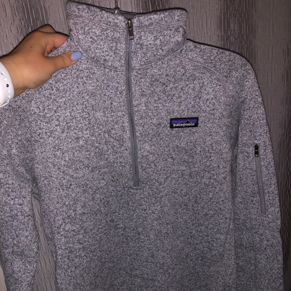 Patagonia Tops - Patagonia women’s quarter zip